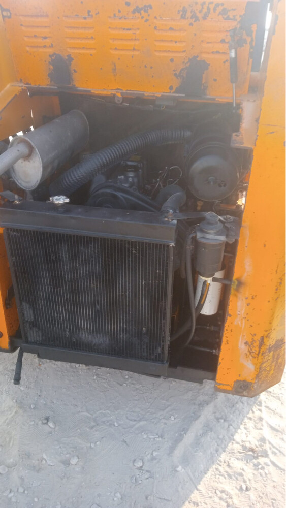two pieces bobcat for urgent sale - 4