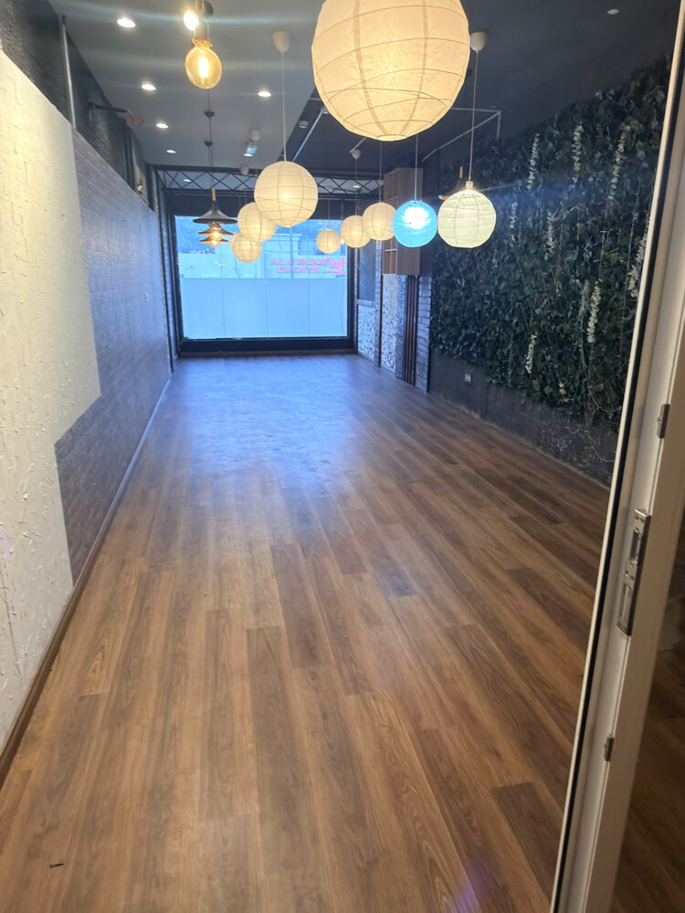 shop for rent in alnasr  - 1