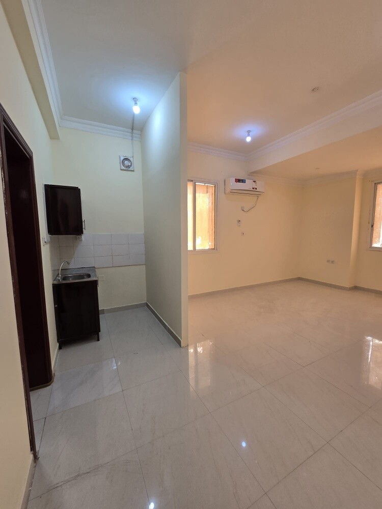 Studio for rent in Gharrafat Al Ray - 2