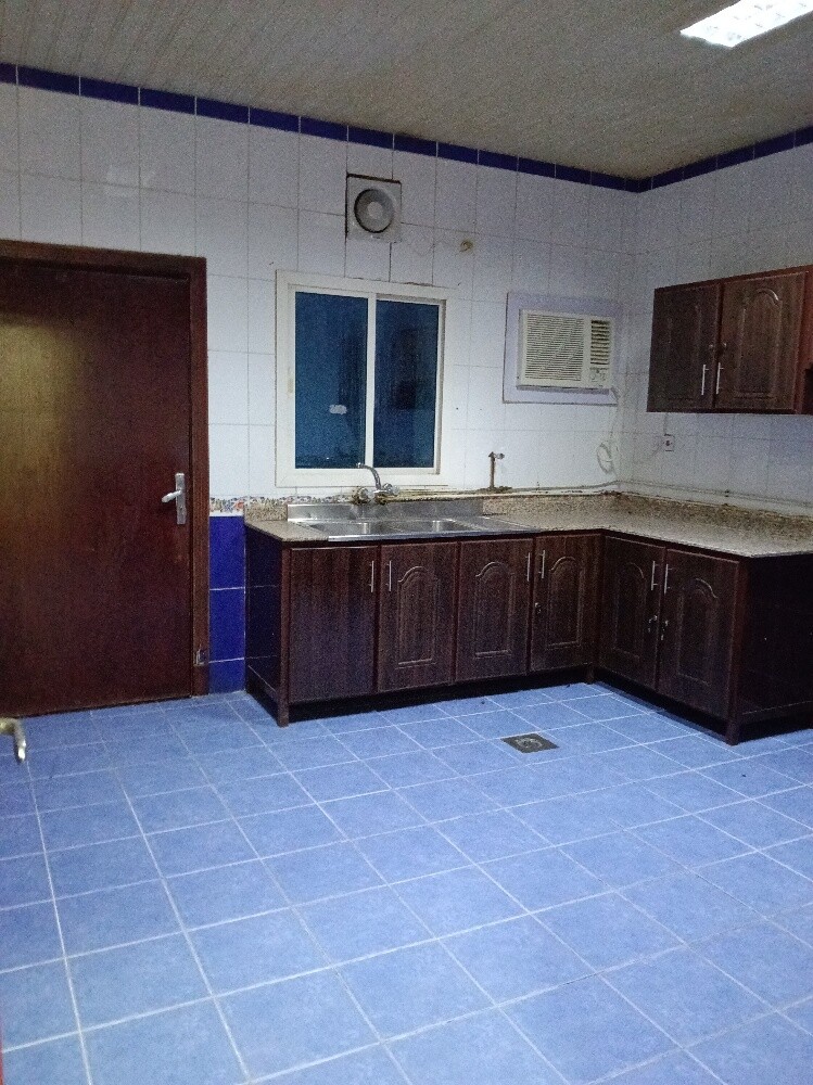 Villa for rent for staff in Gharafa - 4