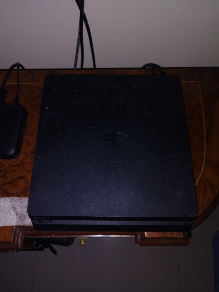 ps4 slim version 9 full of games - 1