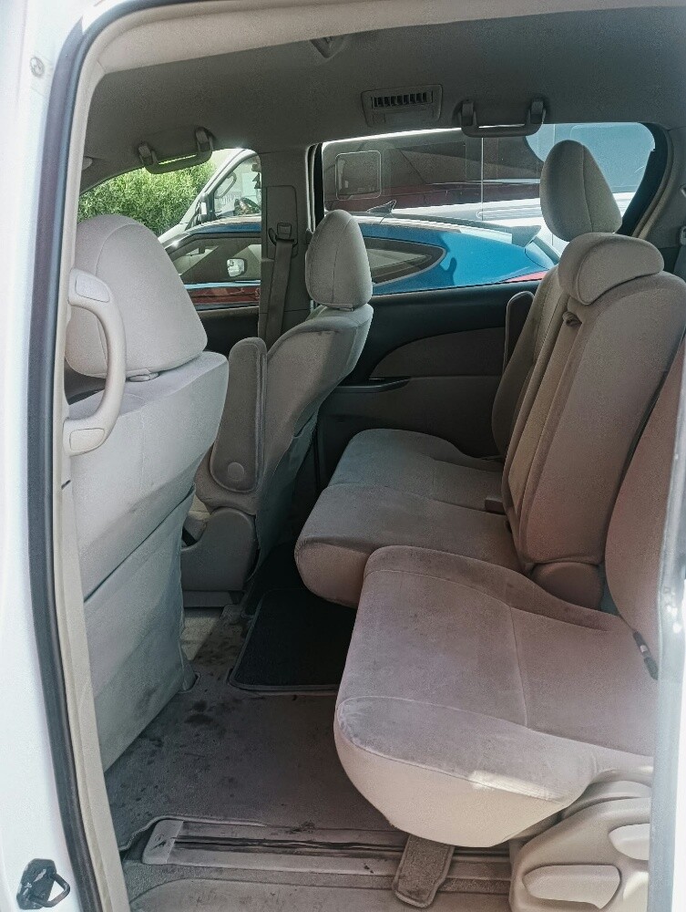 Toyota previa very clean - 4