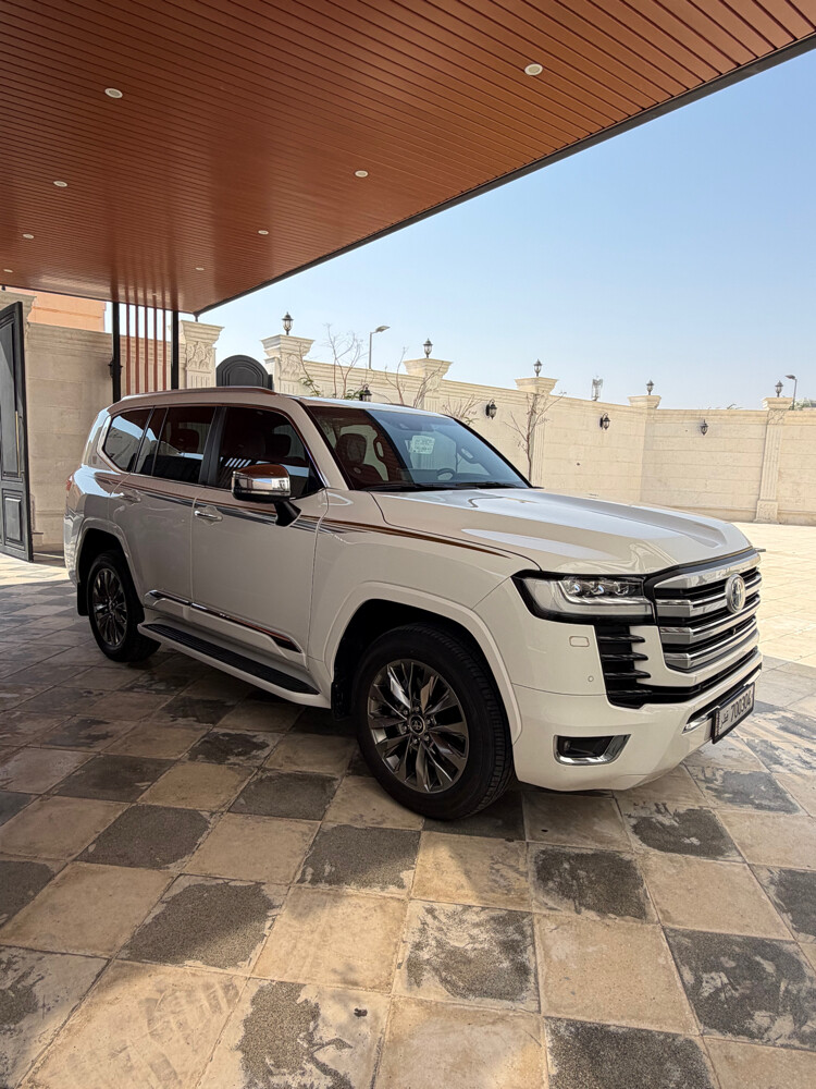 للبيع في اكس ار 2023 - 1