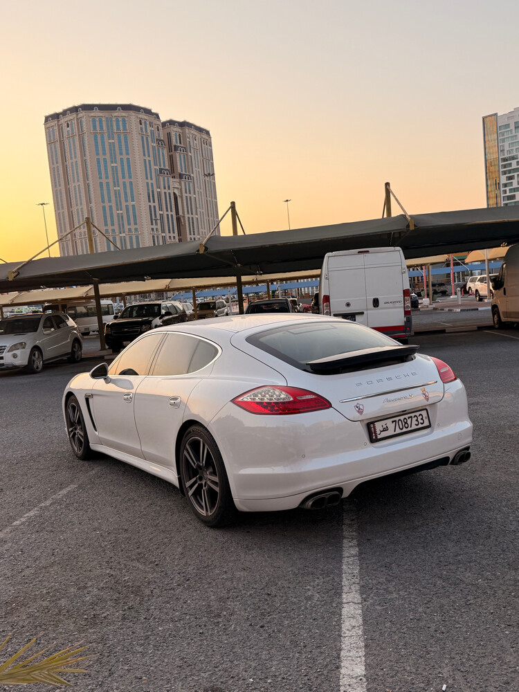 Porsche Panamera s - 2