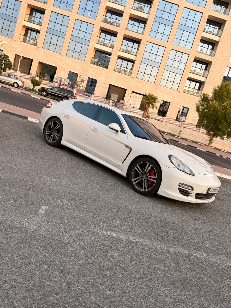 Porsche Panamera s - 3