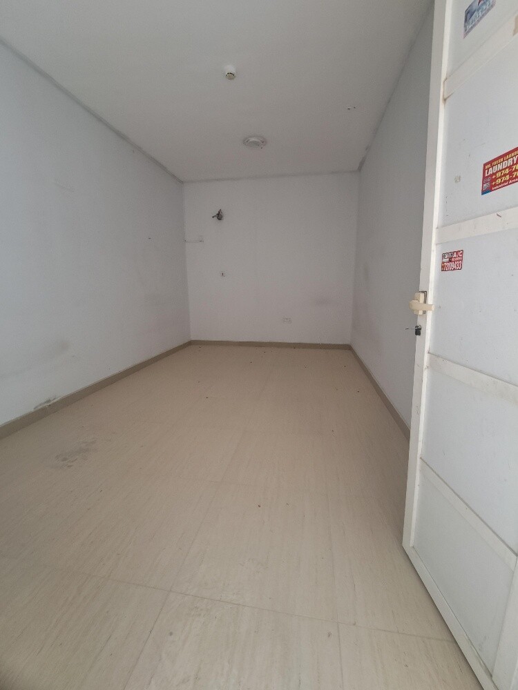 Store for Rent Industrial Area S37 - 3
