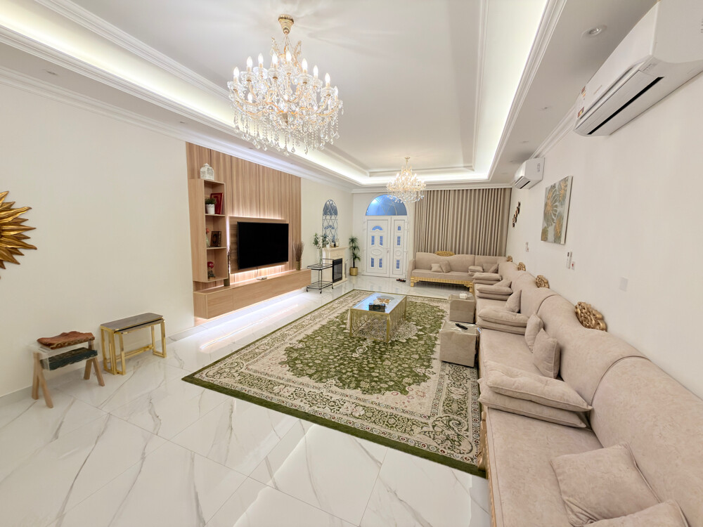Villa in Al Kharaitiyat - 3