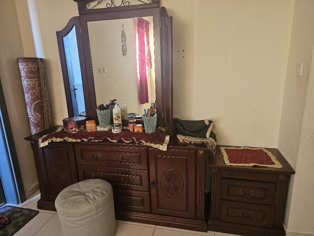 غرفه نوم بحاله جيده - 2