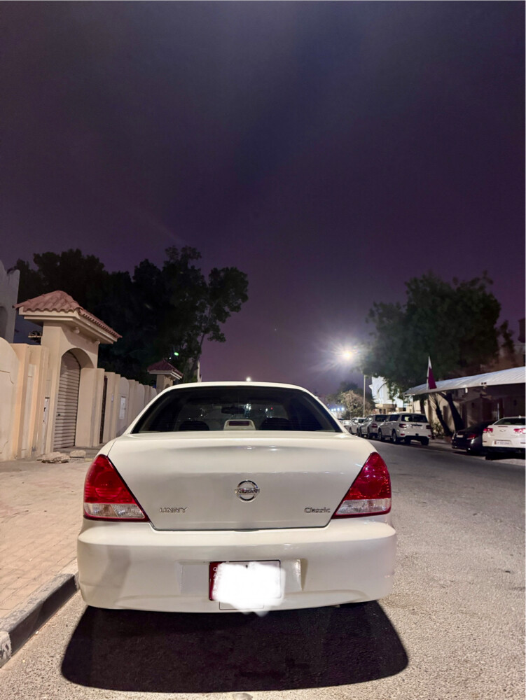 Nissan Sunny - 1