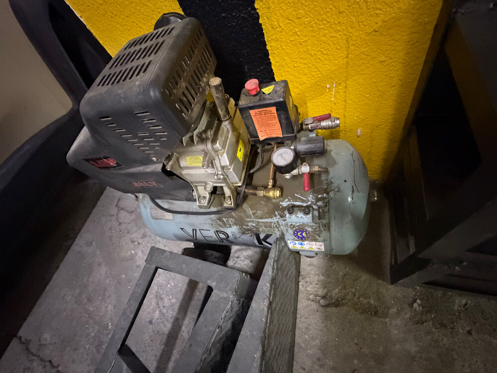 Air compressor - 3