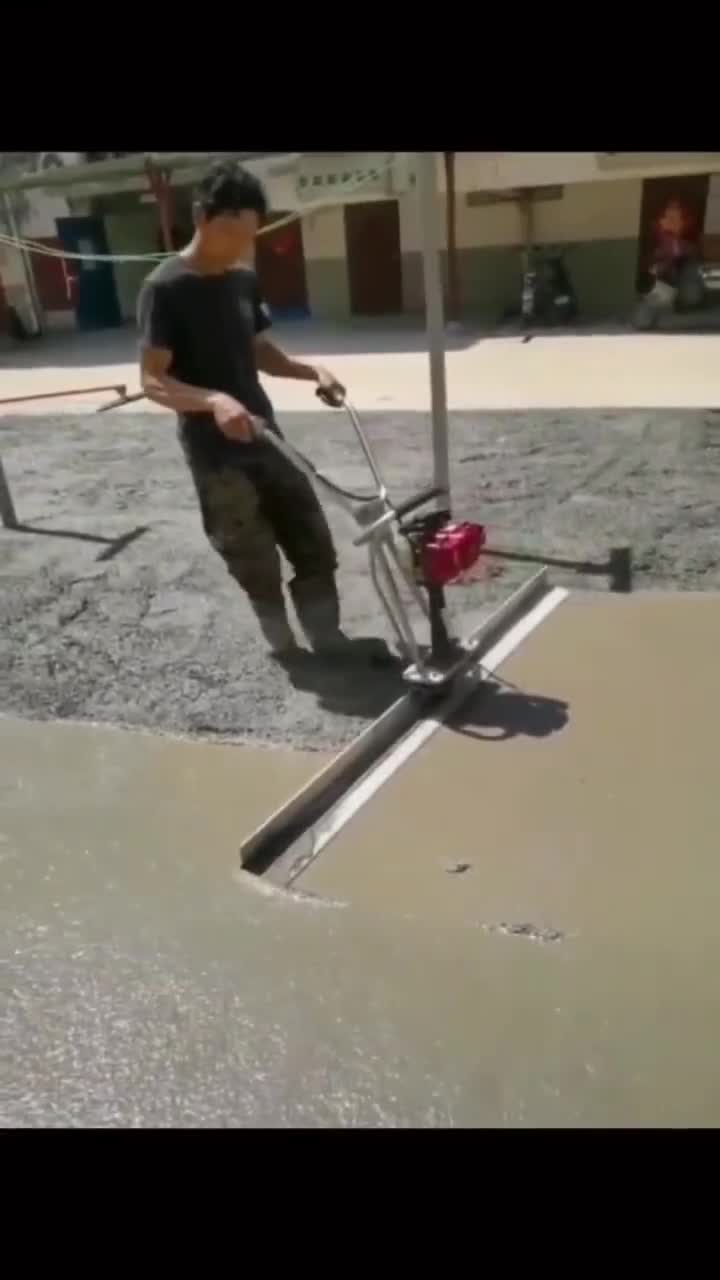 Concrete Screed – Honda GX35 - 4