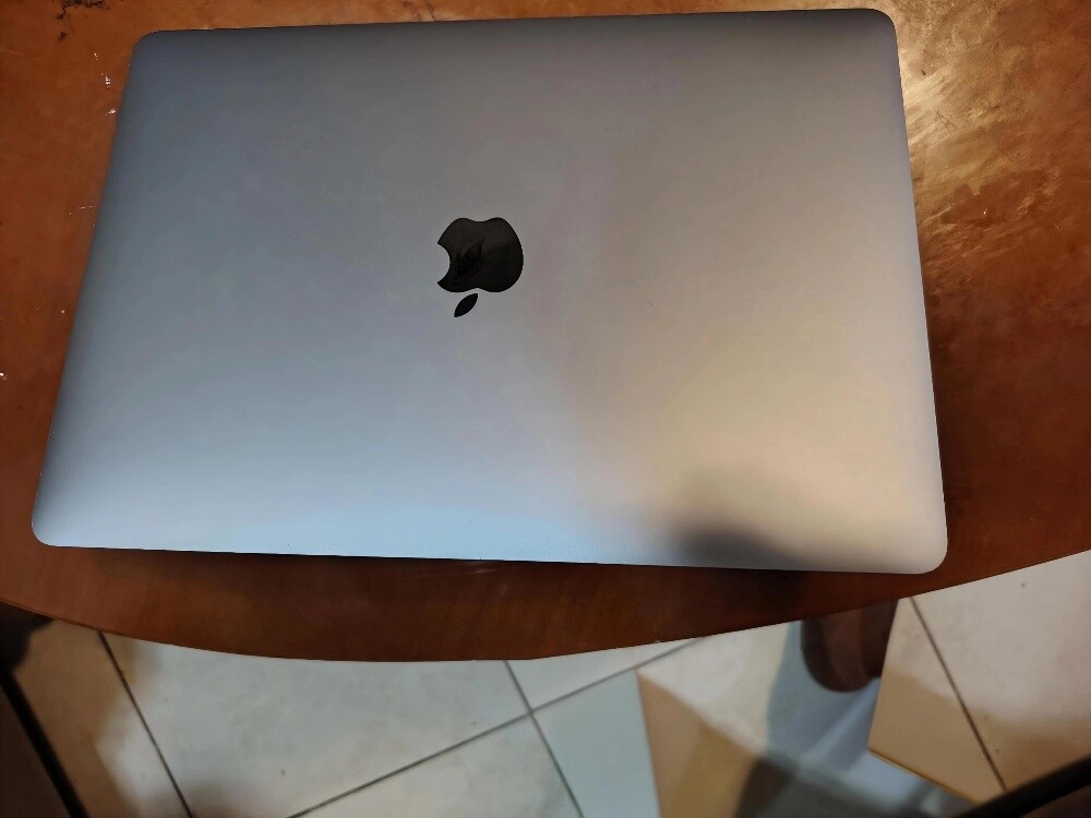 Macbook pro - 3