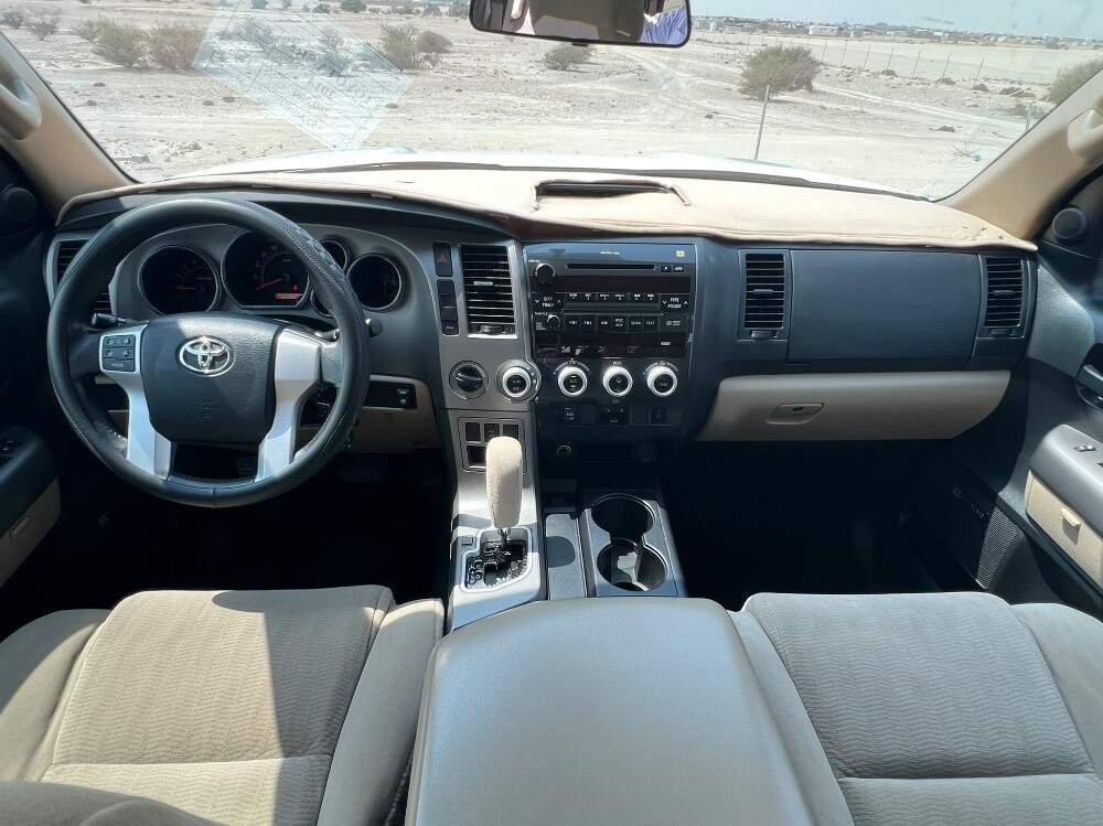 تويوتا سيكويا اس ار 5 2014 - 6