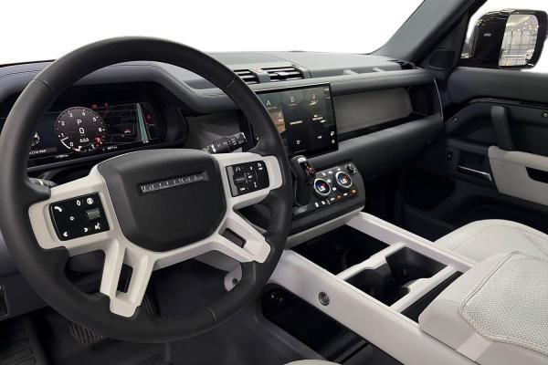 LAND ROVER DEFENDER 110 S 2.0L V4 - 5
