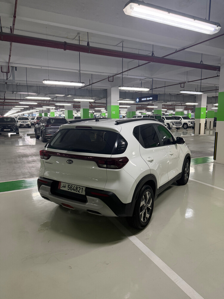 kia sonet model 2021 - 4