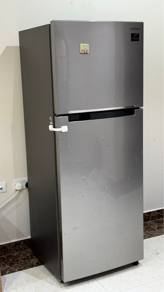 Samsung refrigerator - 1