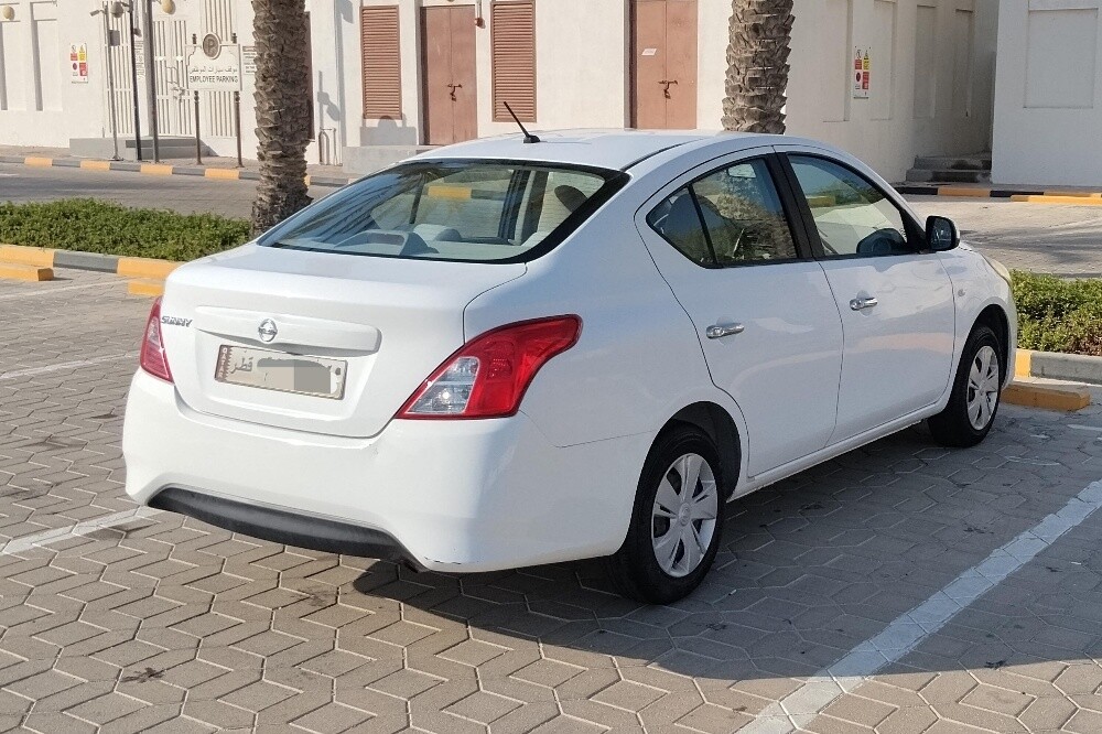 Nissan sunny 2020 mileage 58000 km - 3