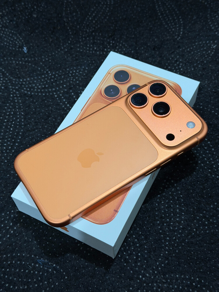 Iphone17 pro 256gb orange color - 1