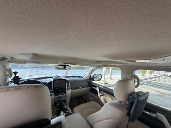 2018 Land Cruiser VXS 5.7 V8  Full - 4