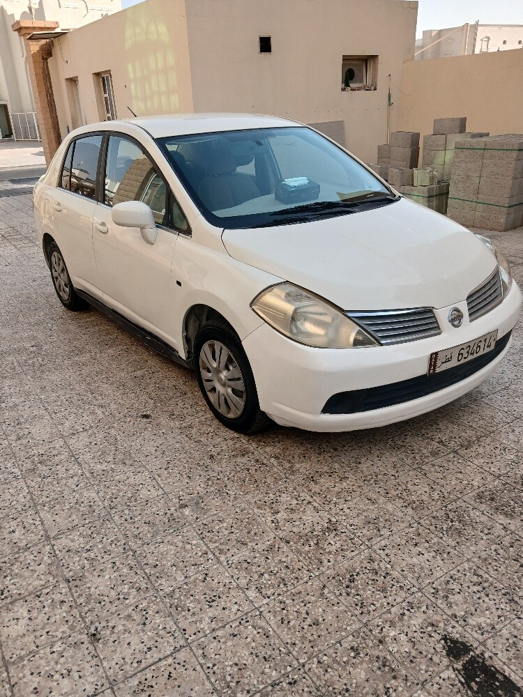 Nissan tida - 3