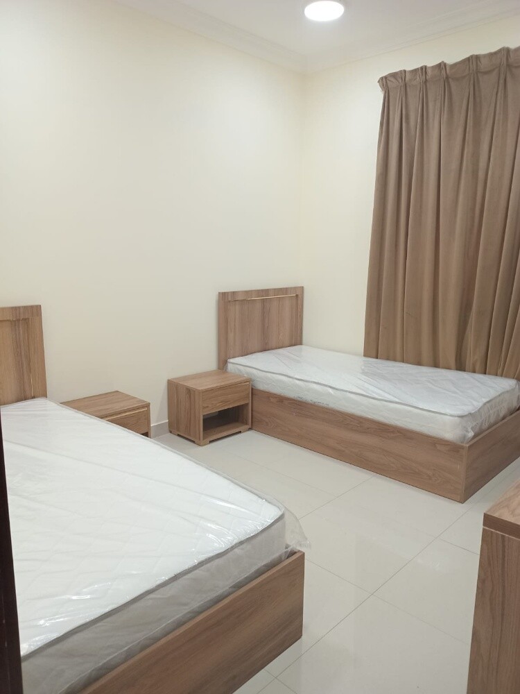 rent 2bhk full frinshed n frij qulb - 3