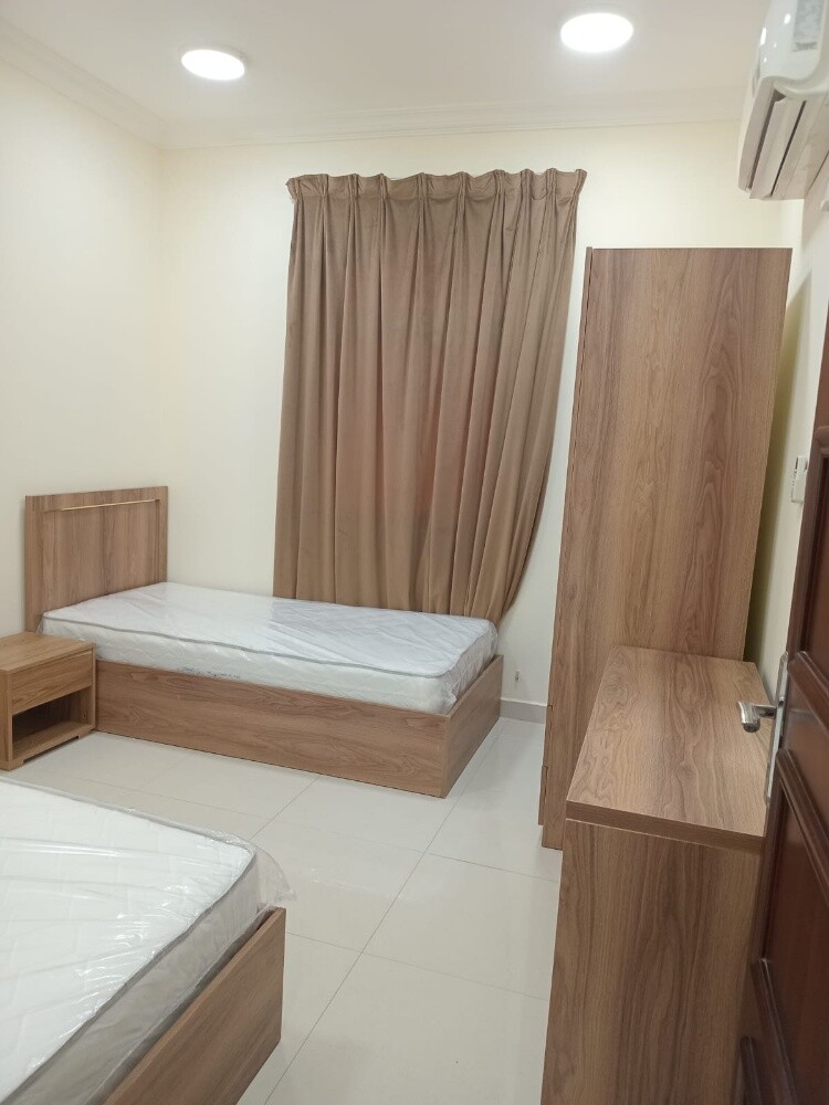 rent 2bhk full frinshed n frij qulb - 4