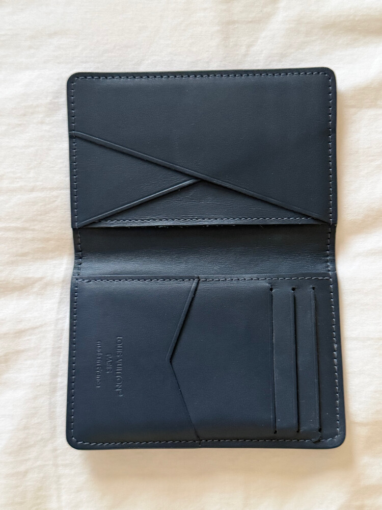 LV wallet - 2