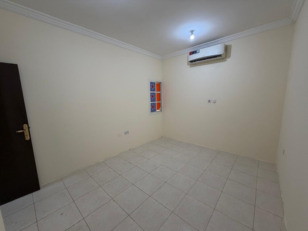 rent 2bhk in ben Omran - 3