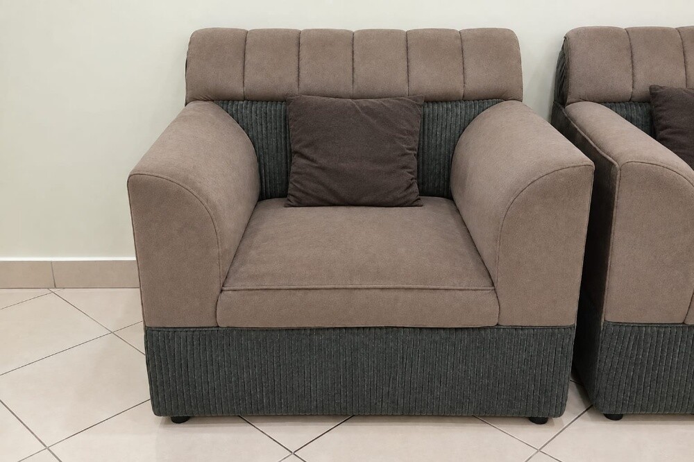 SOFA.....SEVEN SEATER - 3
