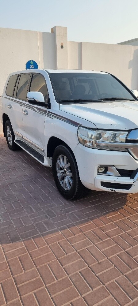 لاندكروزر ٨سلندر - 3