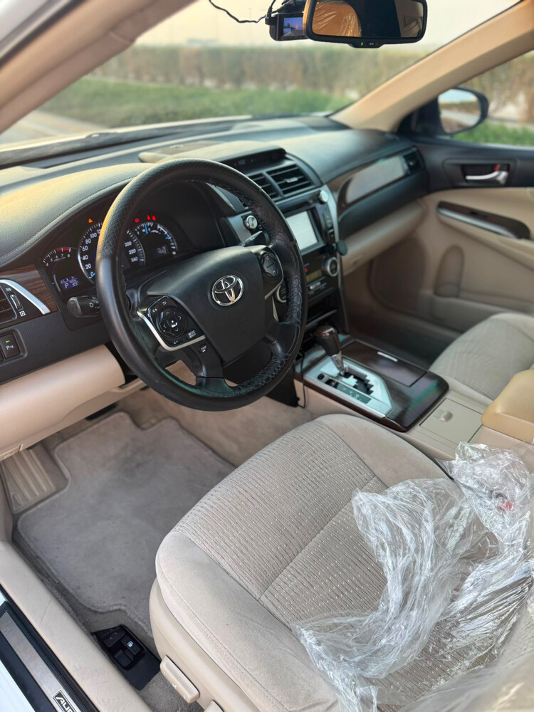 TOYOTA AURION  - 9