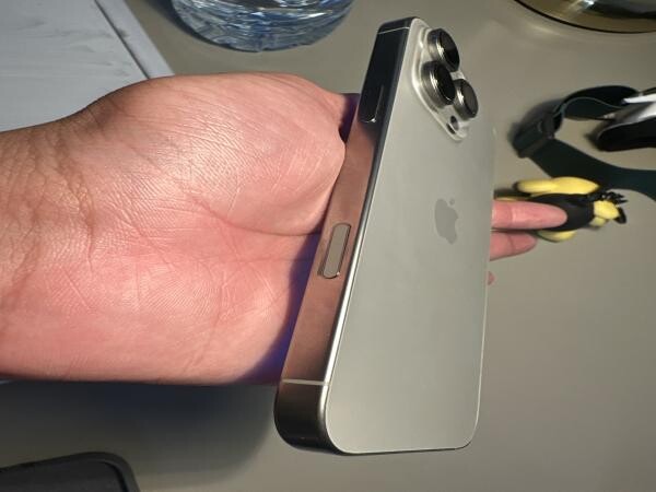 iPhone 16 Pro Max 512GB |Negotiable - 8