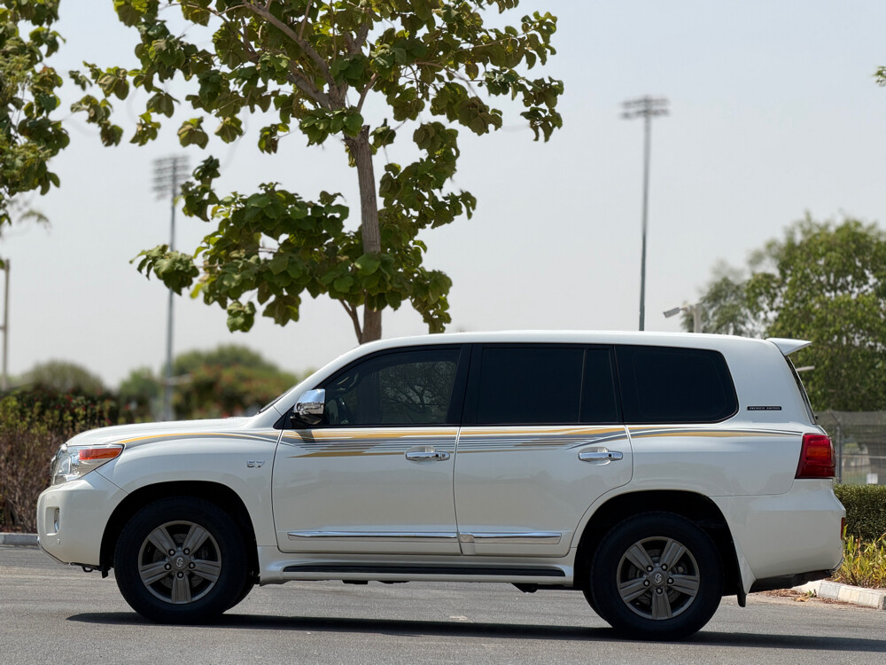 Toyota Land Cruiser VXR - 10