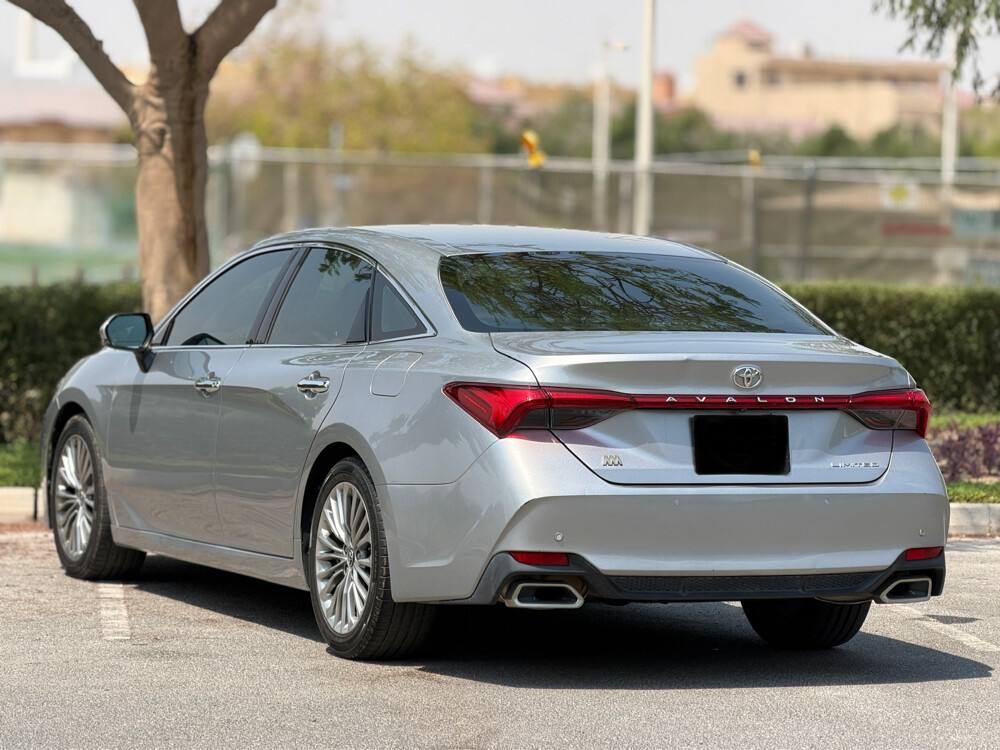Toyota Avalon Limited  - 7