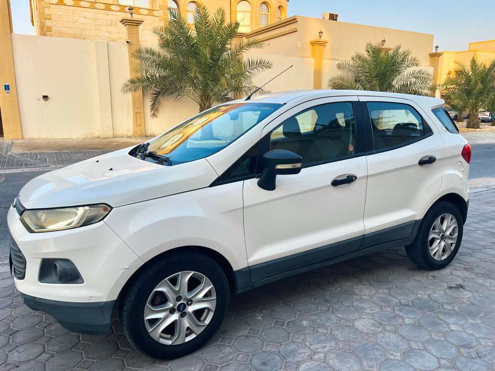 Ford EcoSport 2016 . White- 190,000 KM - Family Used Well- maintained Family used SUV In super fresh condition.Engine, Gear , AC , Chassis- 100% Perfect Clean inside and outside.No Work needed- Buy and Drive. - 2