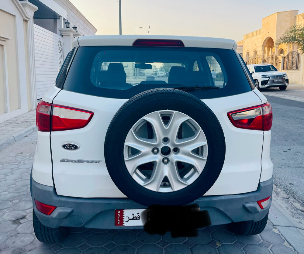 Ford EcoSport 2016 . White- 190,000 KM - Family Used Well- maintained Family used SUV In super fresh condition.Engine, Gear , AC , Chassis- 100% Perfect Clean inside and outside.No Work needed- Buy and Drive. - 9