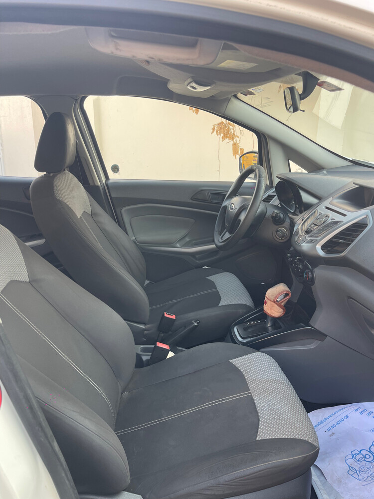 Ford EcoSport 2016 . White- 190,000 KM - Family Used Well- maintained Family used SUV In super fresh condition.Engine, Gear , AC , Chassis- 100% Perfect Clean inside and outside.No Work needed- Buy and Drive. - 8