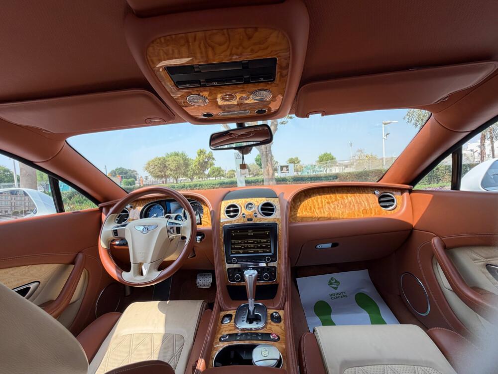 Bentley Continental GT - 14