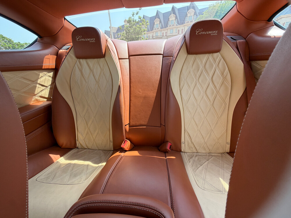 Bentley Continental GT - 11