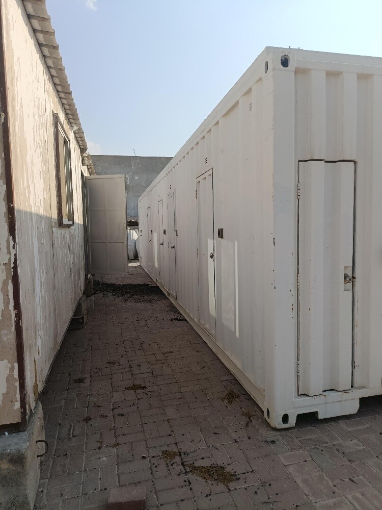Container - 8