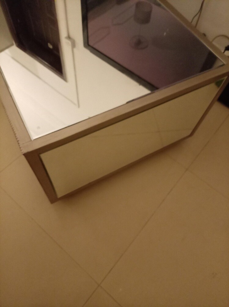 طاولة للبيع - 3