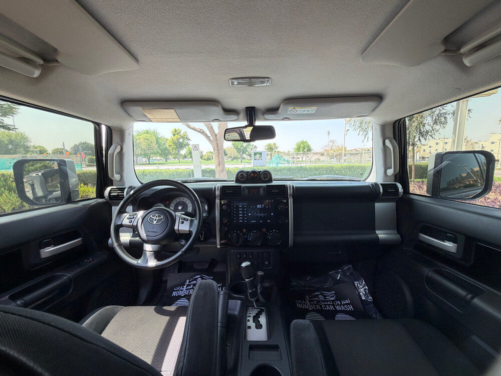 Toyota FJ Cruiser  - 13