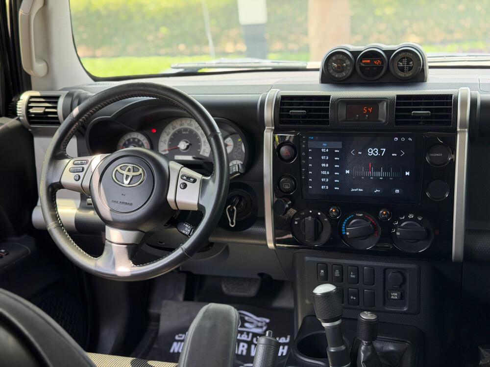 Toyota FJ Cruiser  - 12