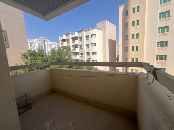 For rent in building in Bin Mahmoud - 9