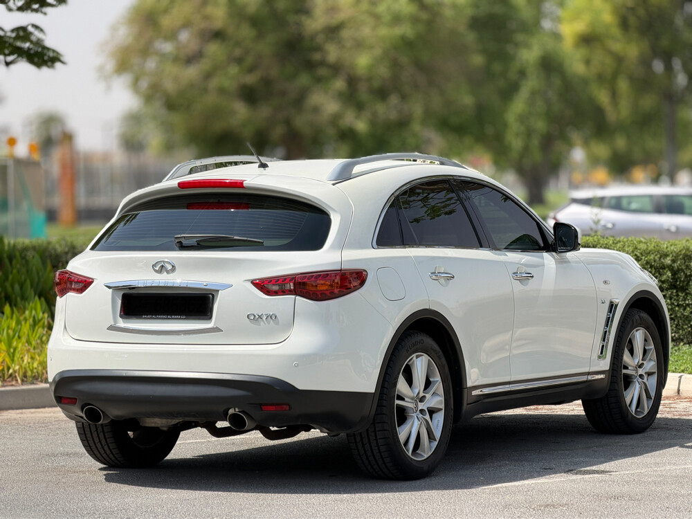 Infiniti QX 70 - 6