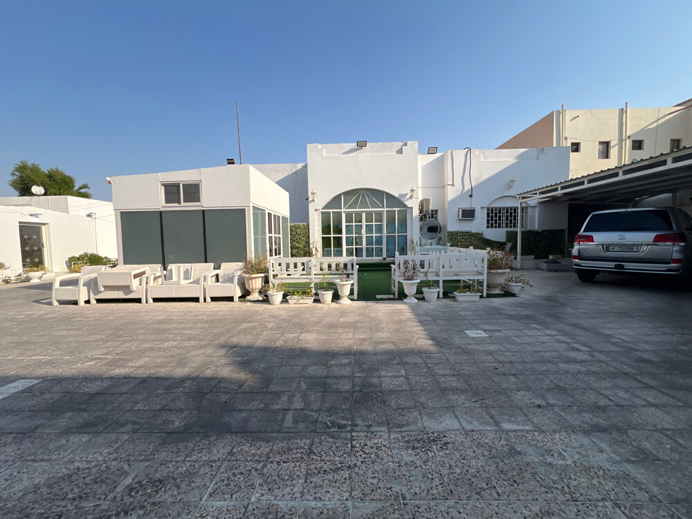 فيلا واسعة للبيع في أبو هامور1386 - 11