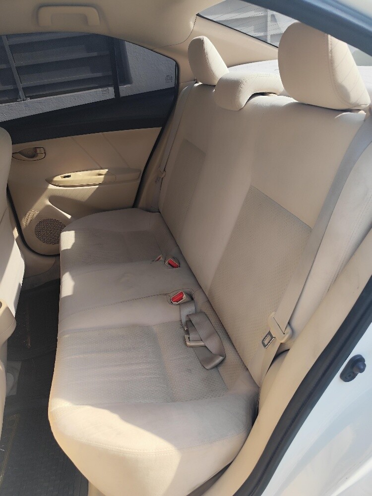Toyota Yaris 2015 model for sale - 14