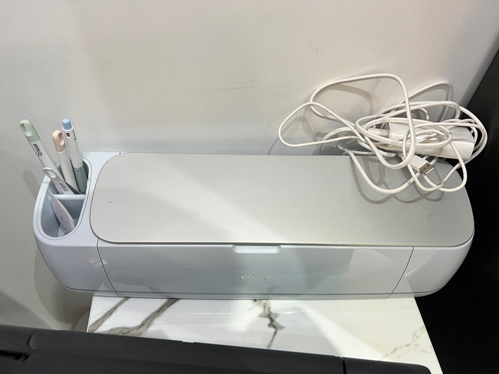 Cricut machine - 1
