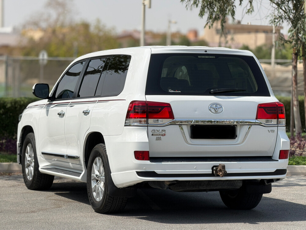 Toyota Land Cruiser GXR V8 - 6