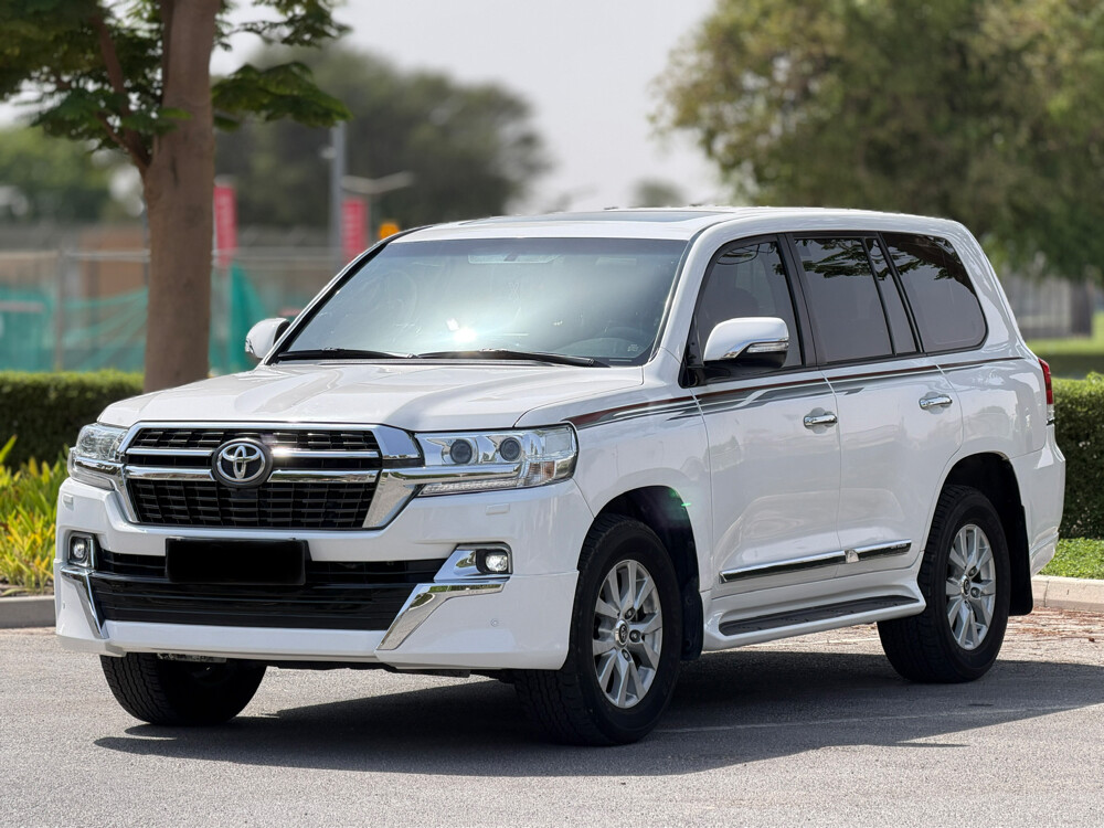 Toyota Land Cruiser GXR V8 - 1